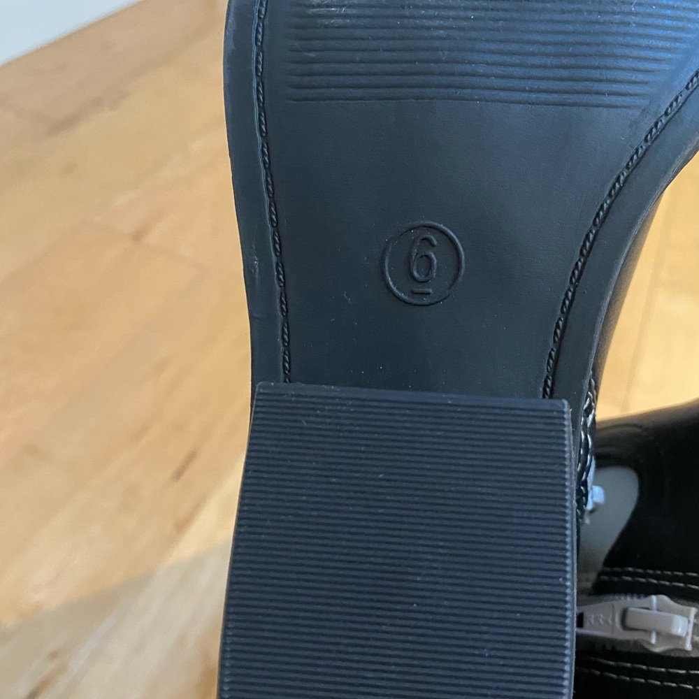 White and Black Tall cowgirl boots - Picture 9 of 11